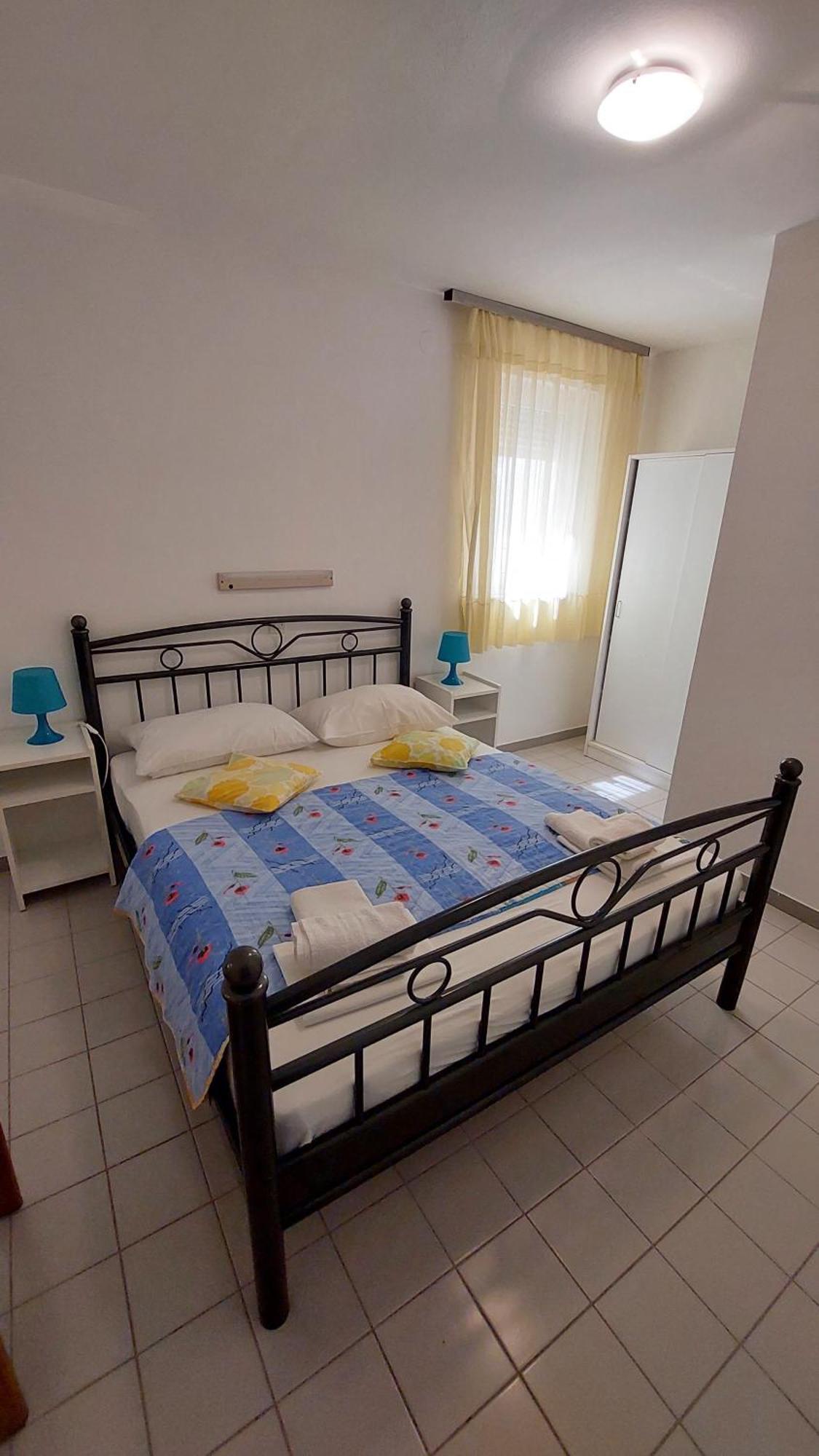 Apartment Olive House Rab Barbat na Rabu Kültér fotó