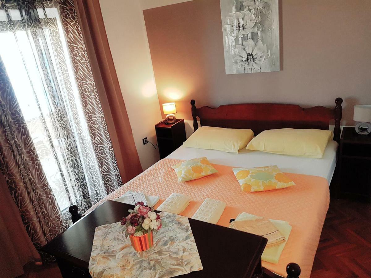 Apartment Olive House Rab Barbat na Rabu Kültér fotó